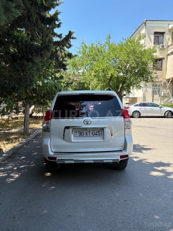 Toyota Land Cruiser Prado
