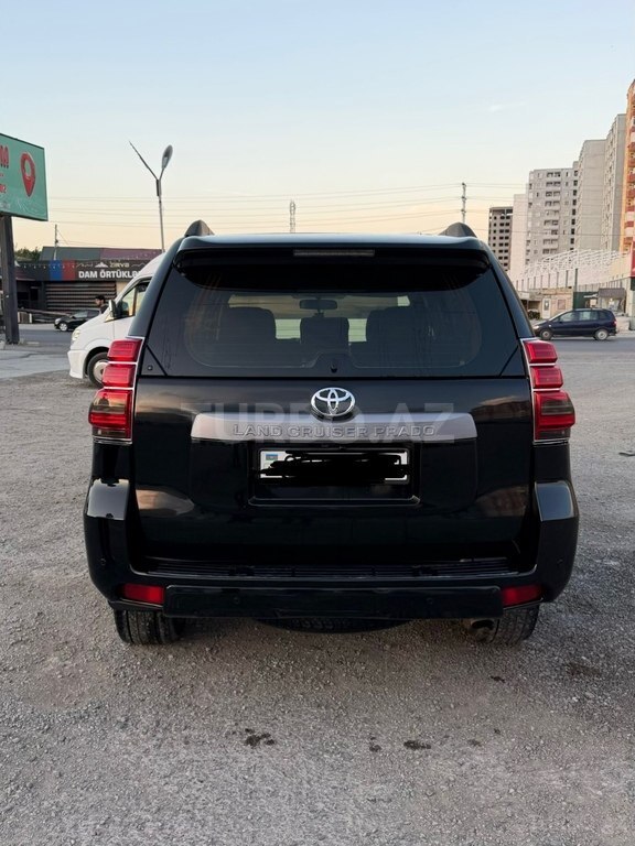 Toyota Land Cruiser Prado