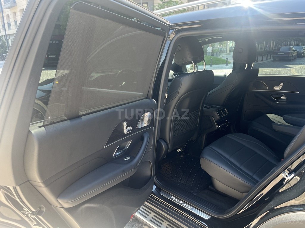 Mercedes GLS 450 4MATIC