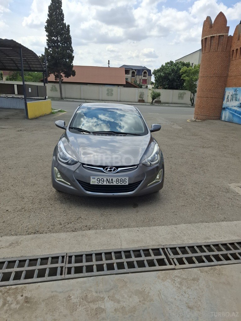 Hyundai Elantra