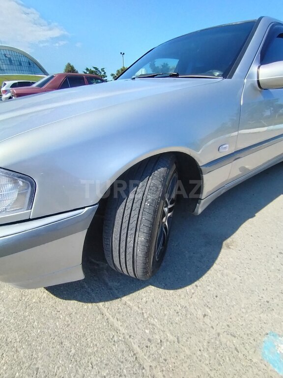 Mercedes C 240
