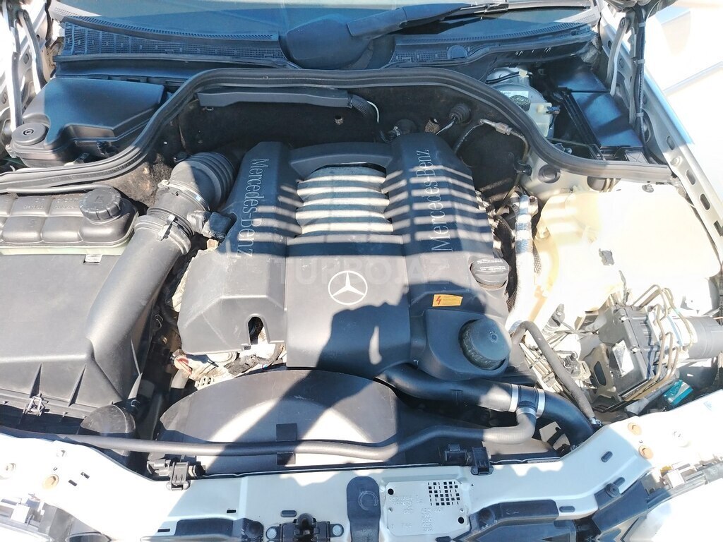 Mercedes C 240
