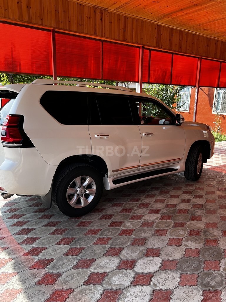 Toyota Land Cruiser Prado