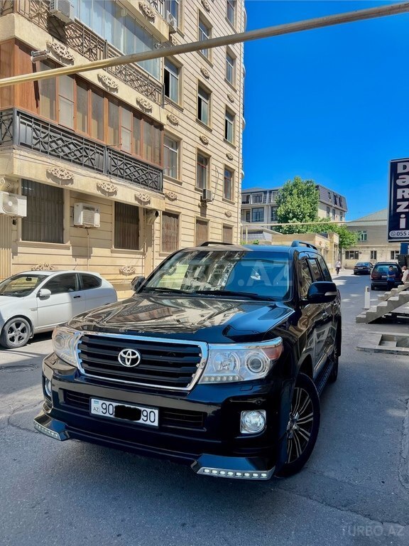 Toyota Land Cruiser