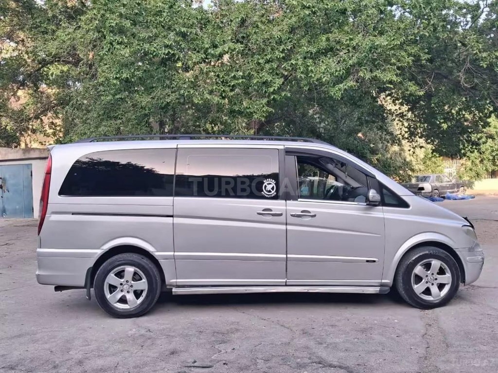 Mercedes Viano