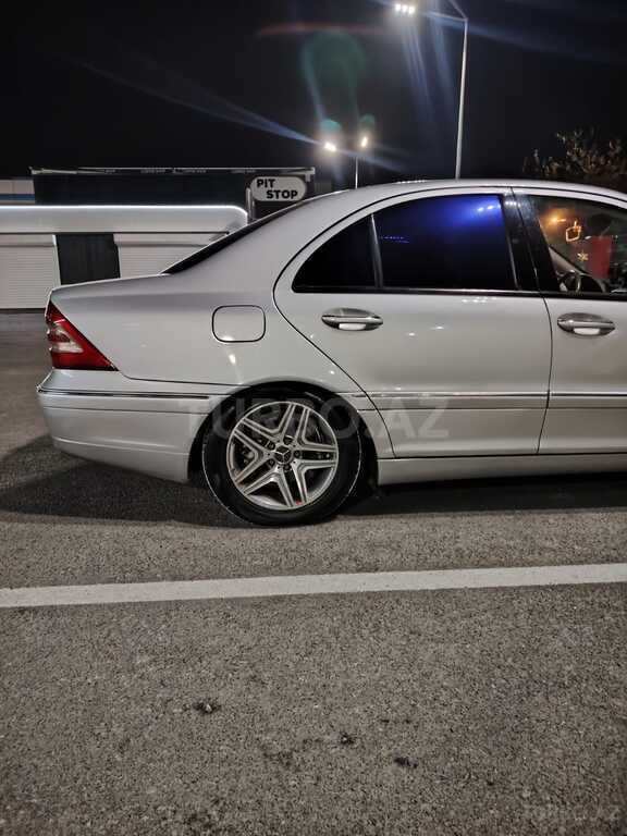 Mercedes C 240