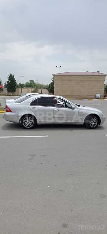 Mercedes C 240