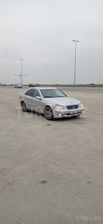 Mercedes C 240