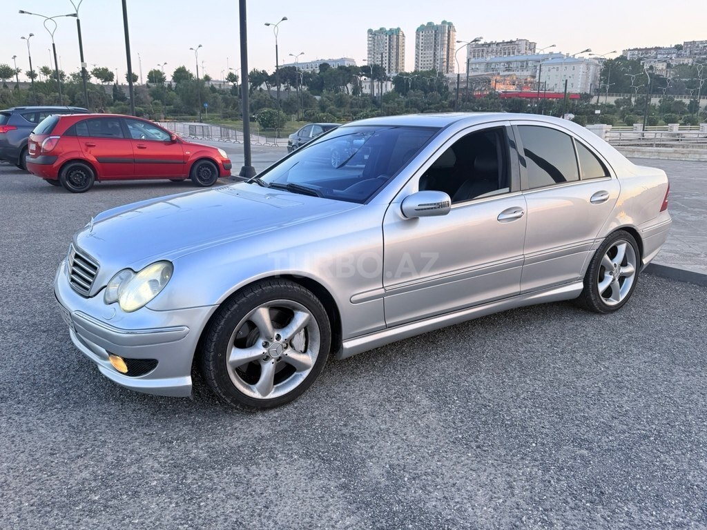 Mercedes C 230