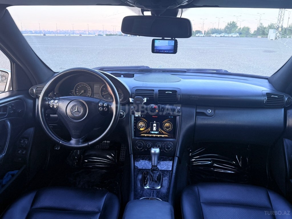 Mercedes C 230