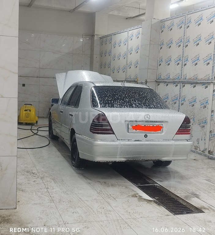 Mercedes C 220