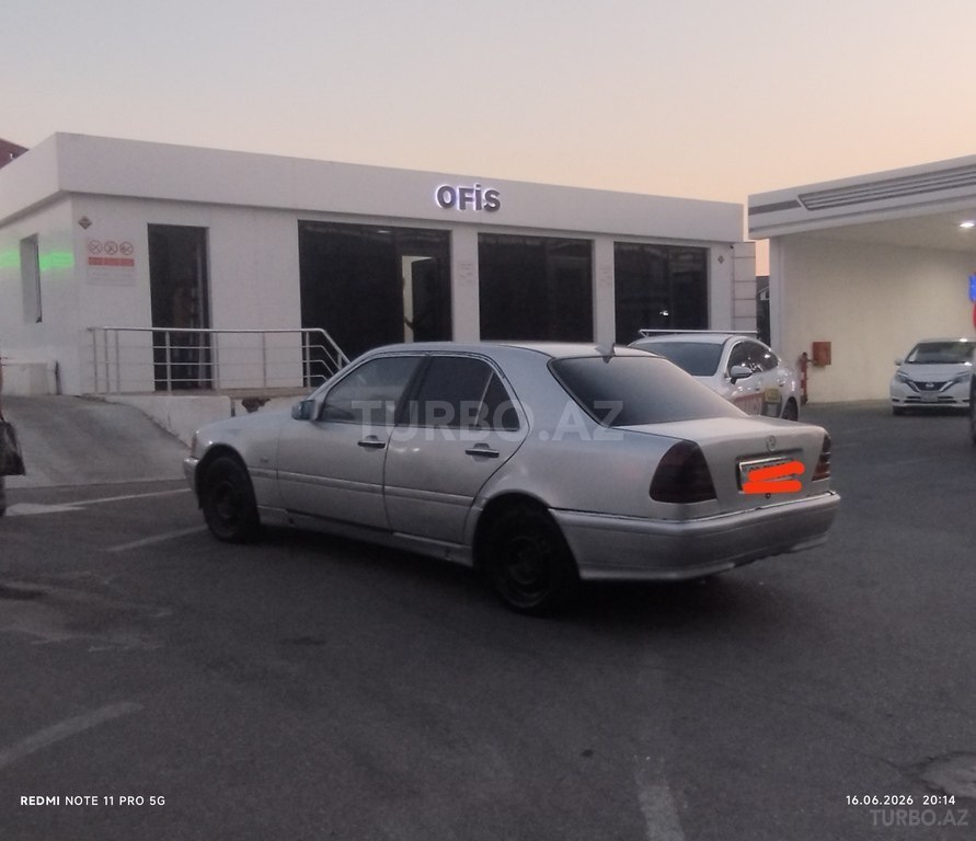 Mercedes C 220