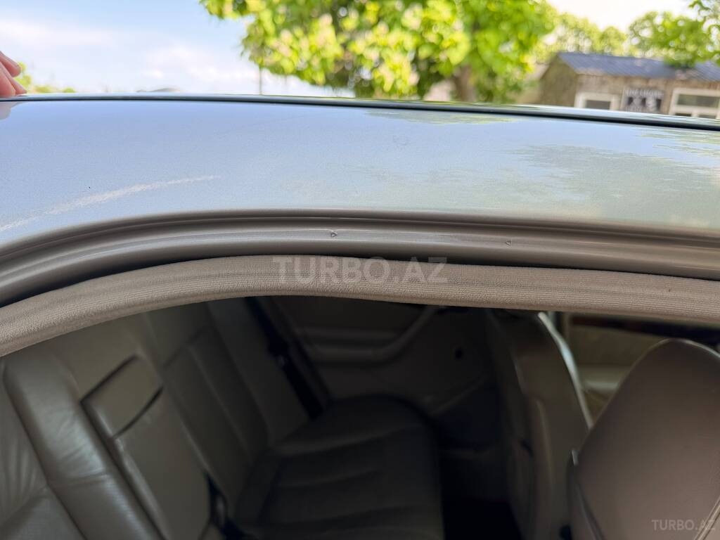 Mercedes C 240