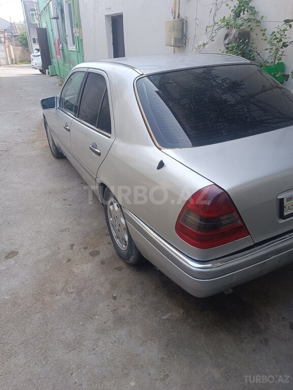 Mercedes C 250