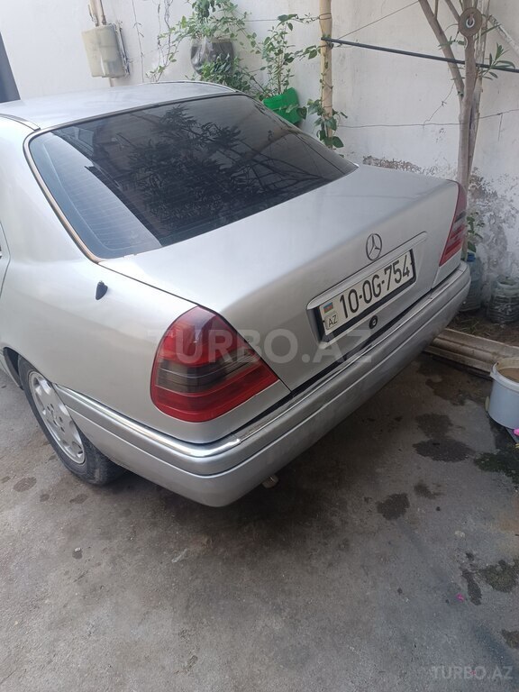 Mercedes C 250