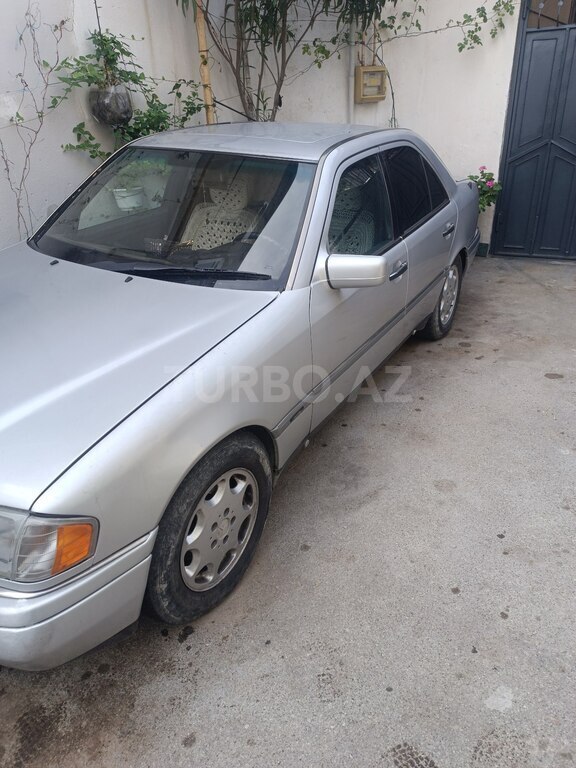Mercedes C 250
