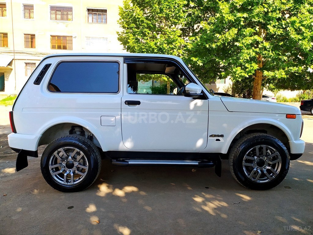 LADA (VAZ) Niva