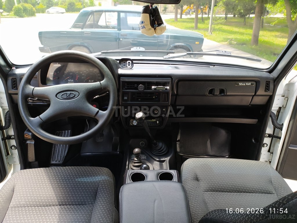 LADA (VAZ) Niva