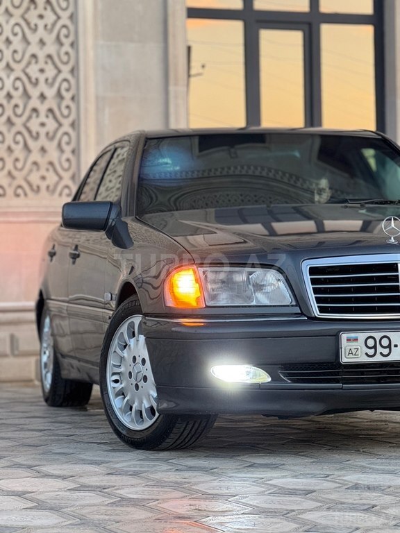 Mercedes C 220