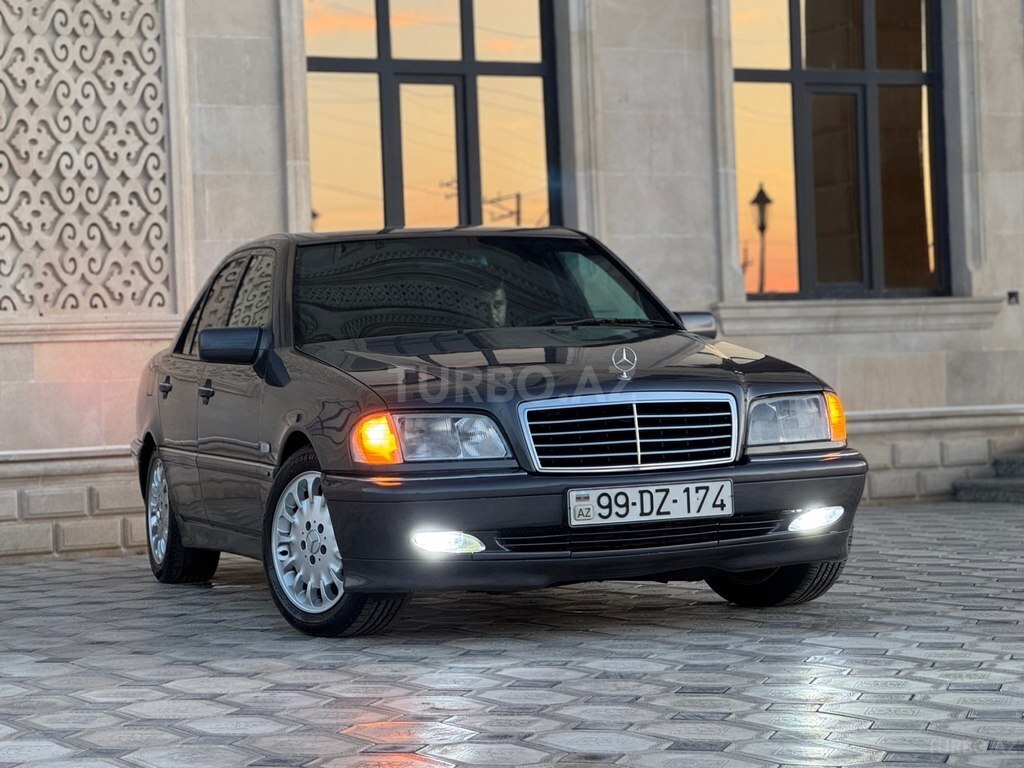 Mercedes C 220
