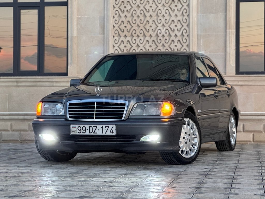Mercedes C 220