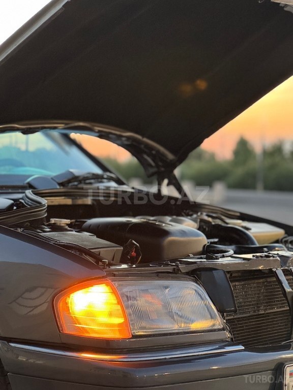 Mercedes C 220