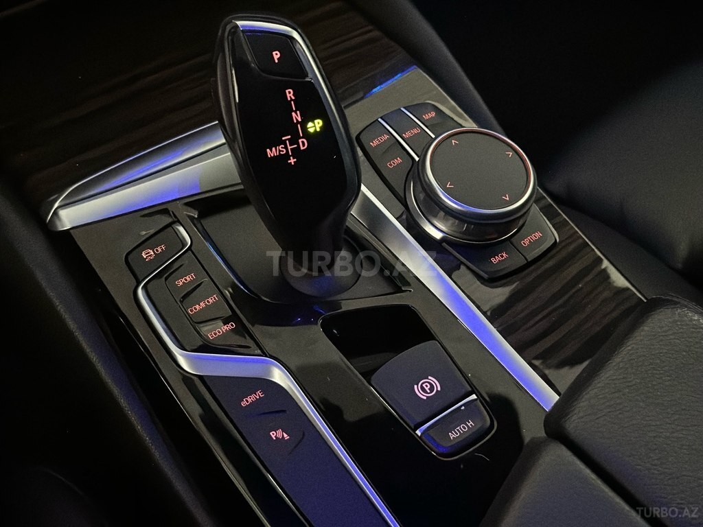BMW 530e