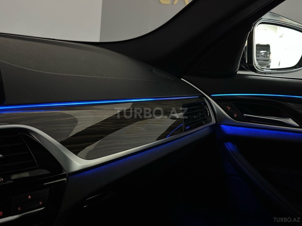 BMW 530e