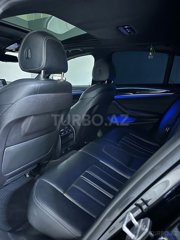 BMW 530e