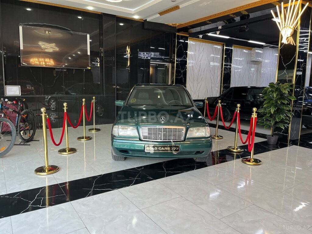 Mercedes C 180