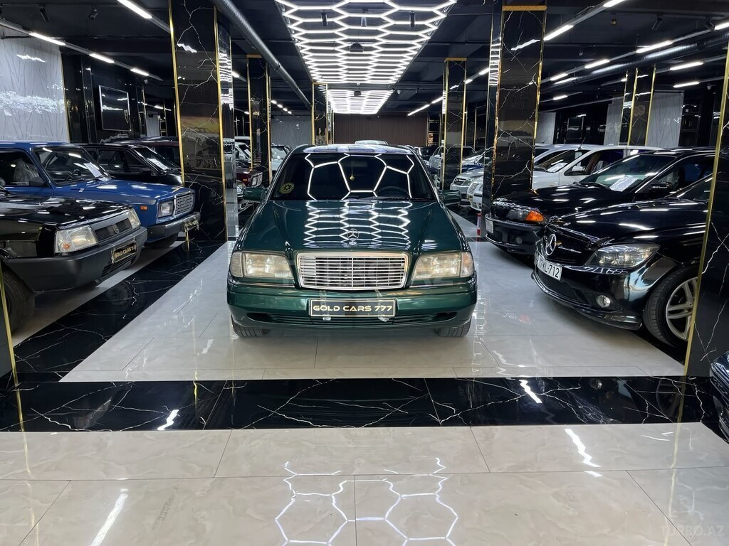 Mercedes C 180