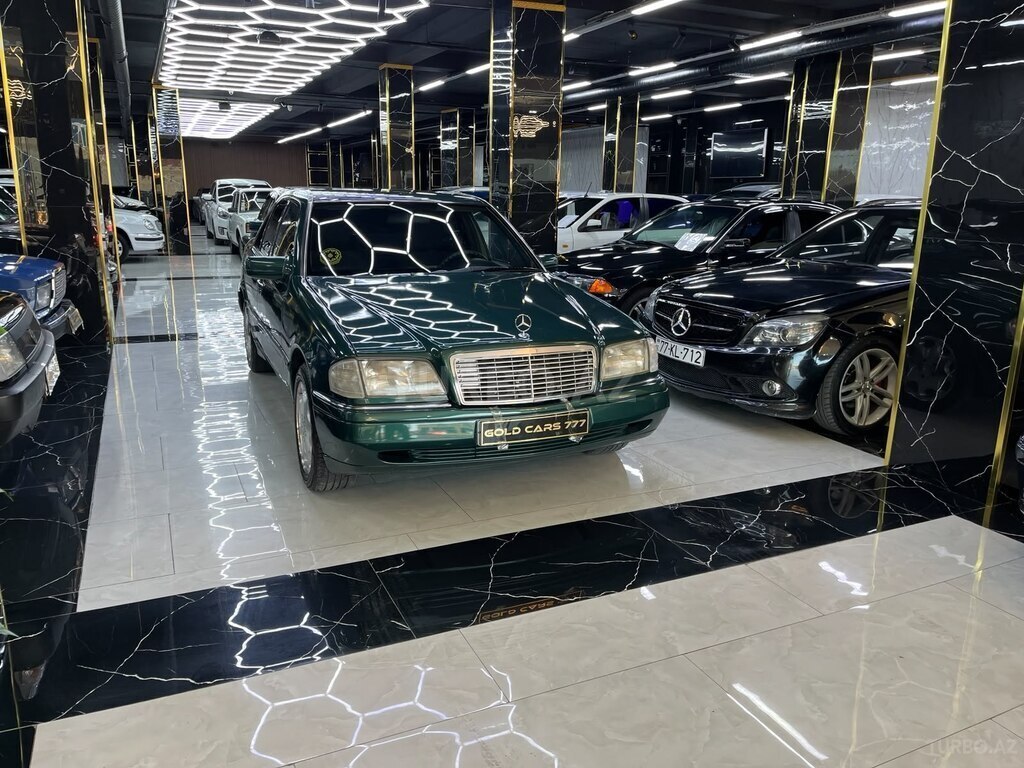 Mercedes C 180