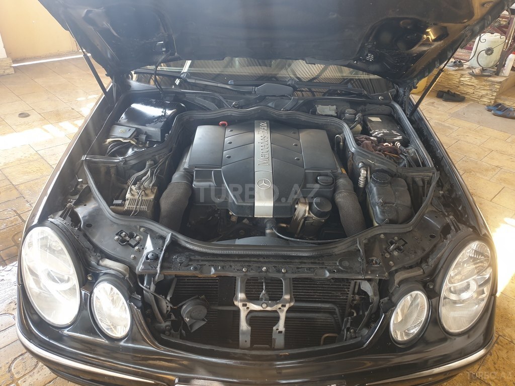 Mercedes E 320