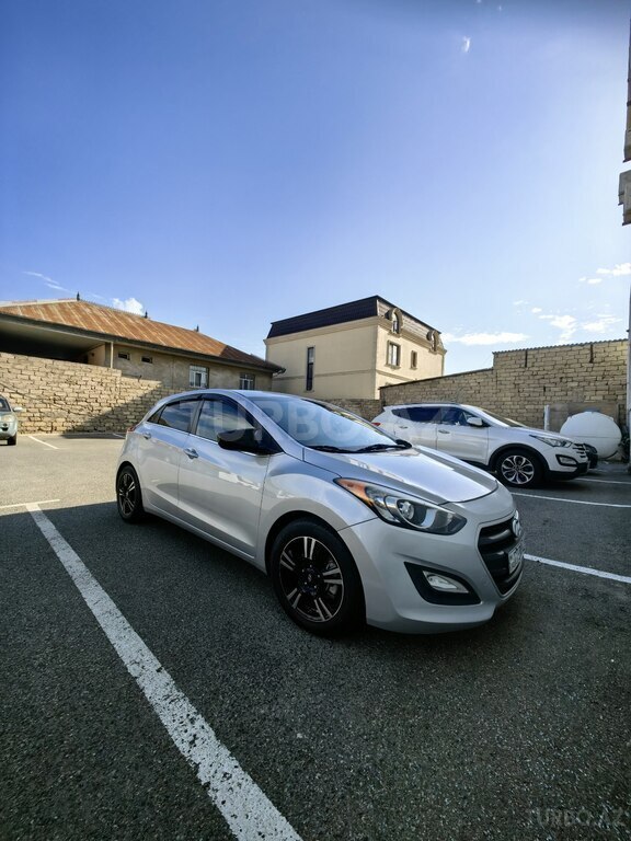 Hyundai Elantra GT