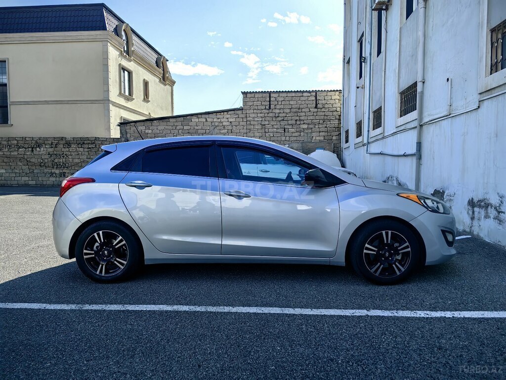 Hyundai Elantra GT
