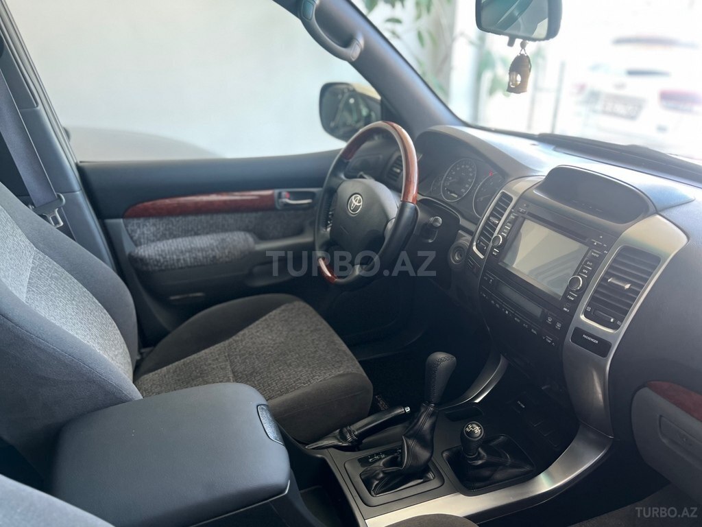 Toyota Land Cruiser Prado
