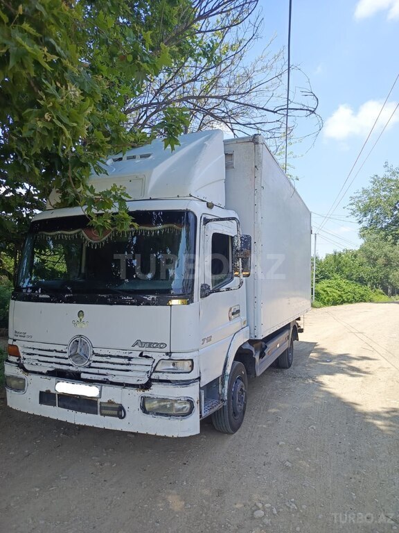 Mercedes Atego 815