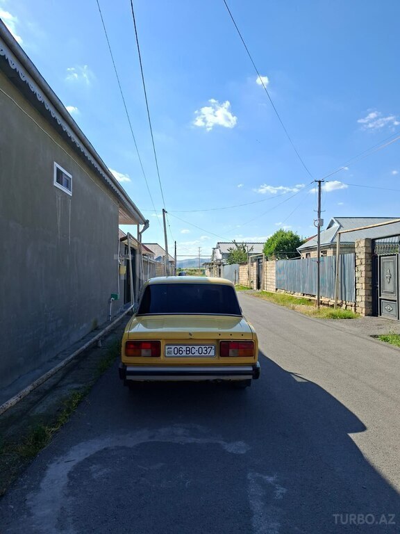 LADA (VAZ) 2105