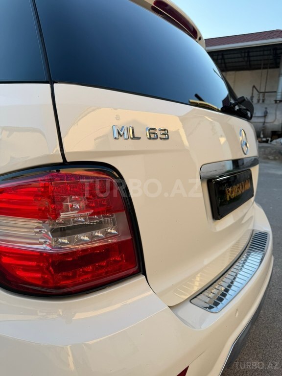 Mercedes ML 63 AMG