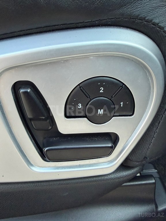 Mercedes ML 63 AMG