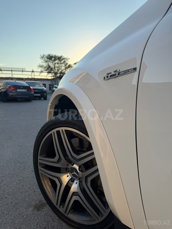 Mercedes ML 63 AMG