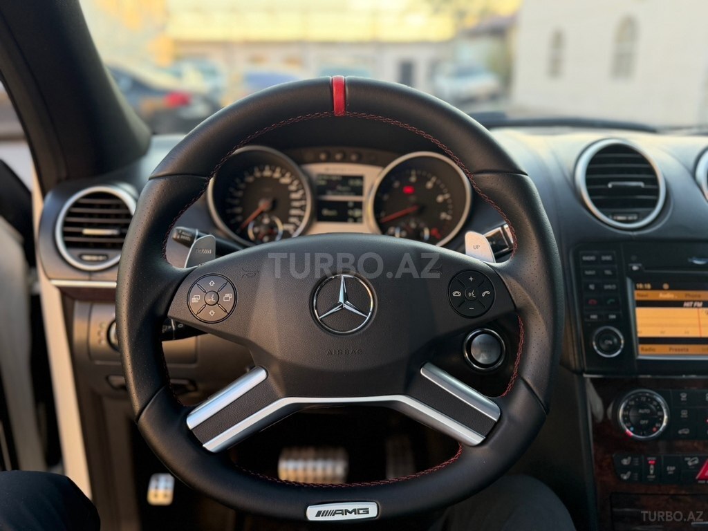 Mercedes ML 63 AMG