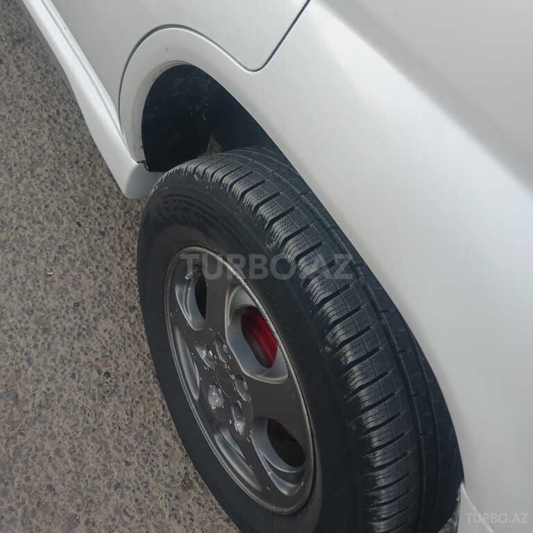 Mitsubishi Pajero io