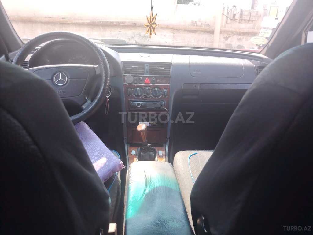 Mercedes C 220