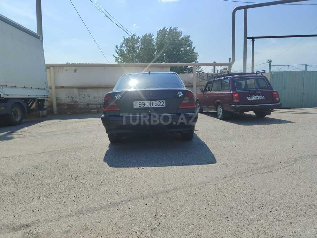 Mercedes C 220
