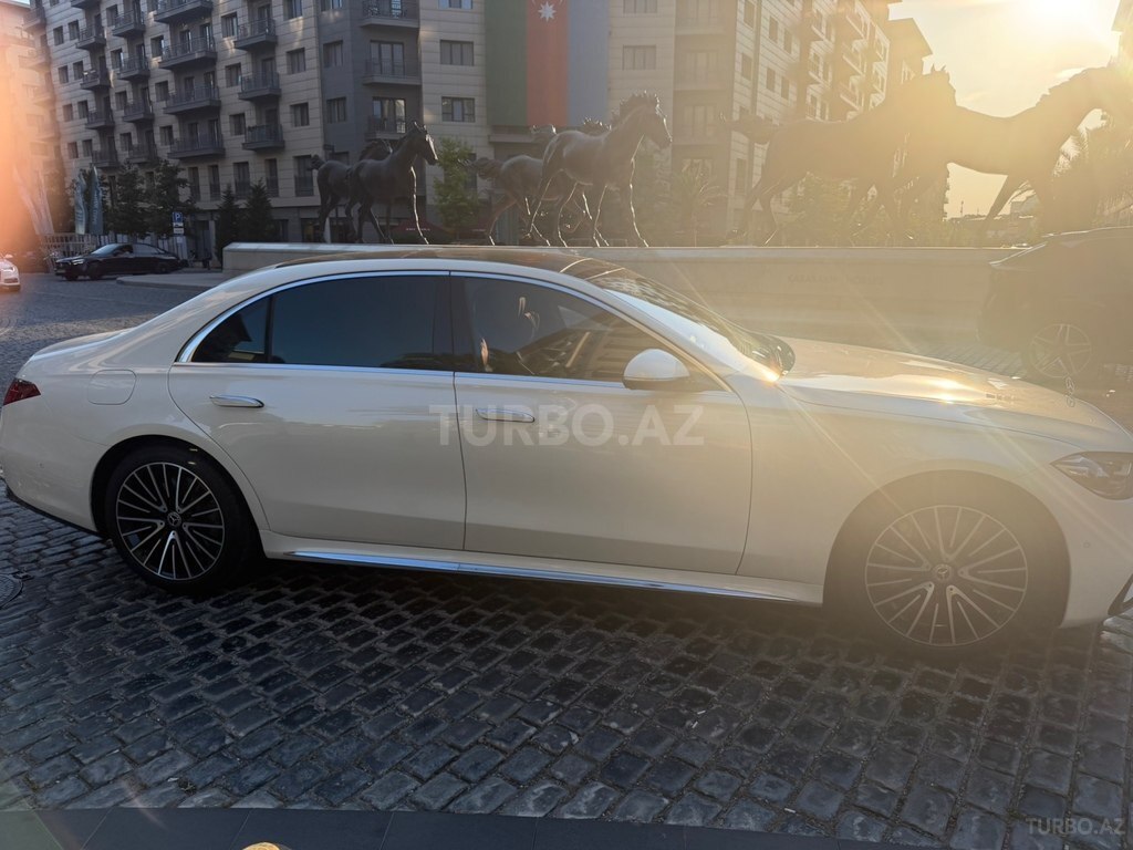 Mercedes S 500 4MATIC