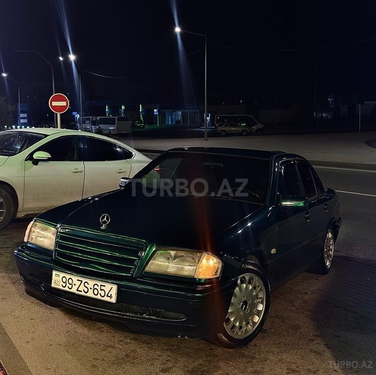Mercedes C 180