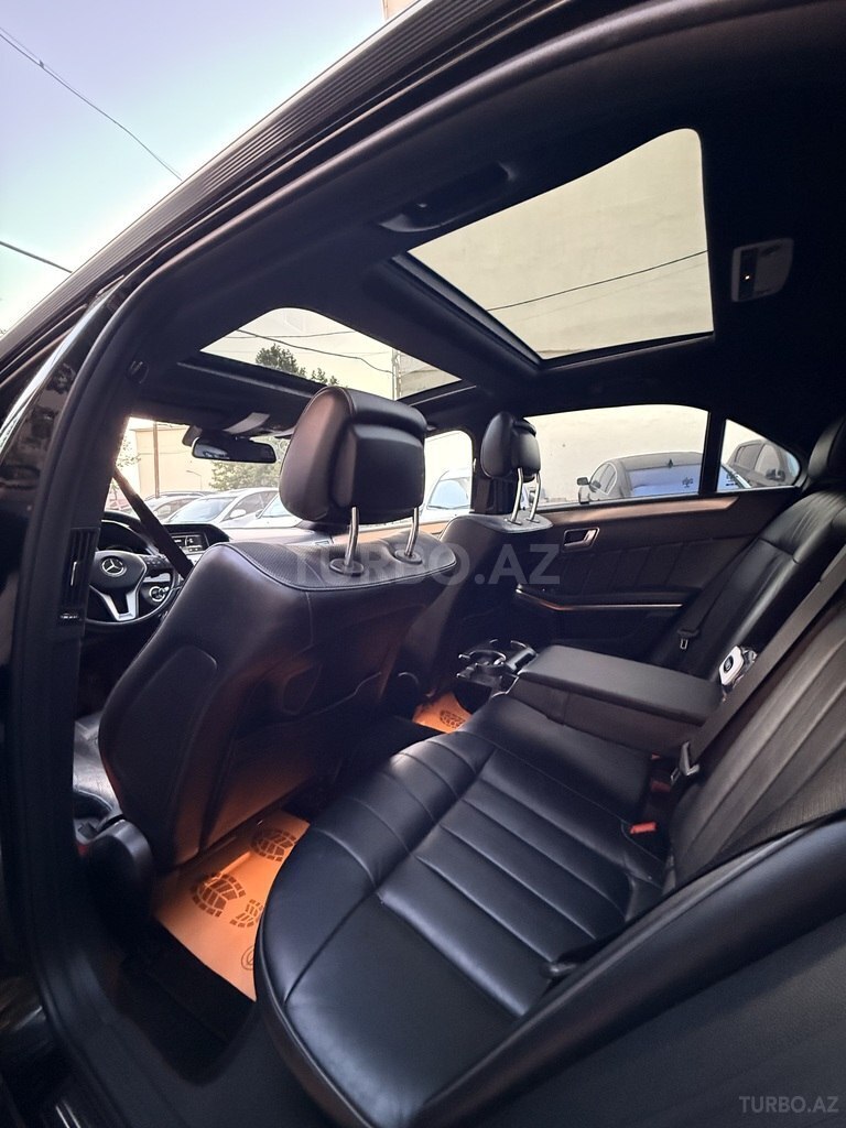 Mercedes E 220