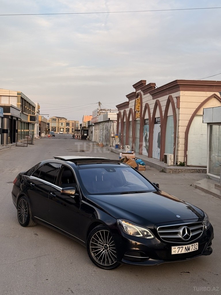 Mercedes E 220