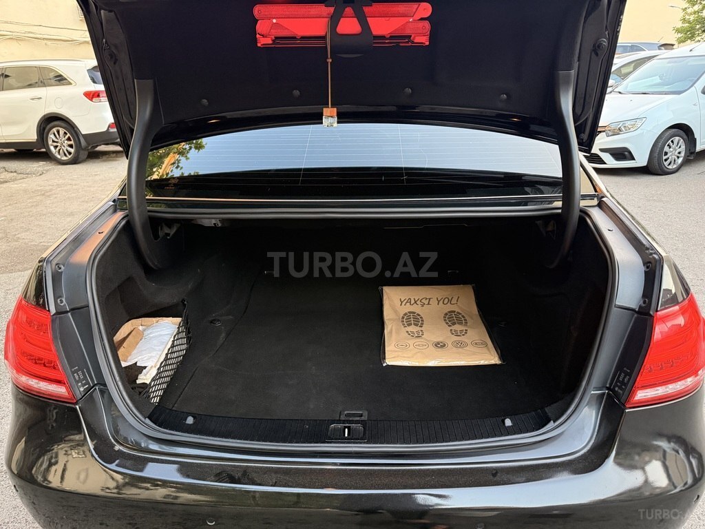 Mercedes E 220